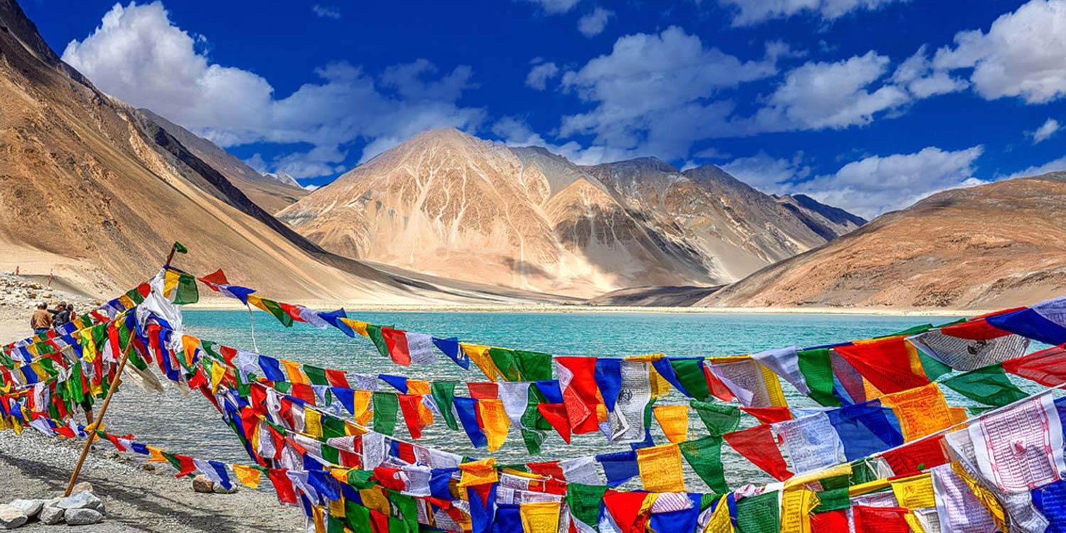 leh tour package with Nubra and Pangong lake